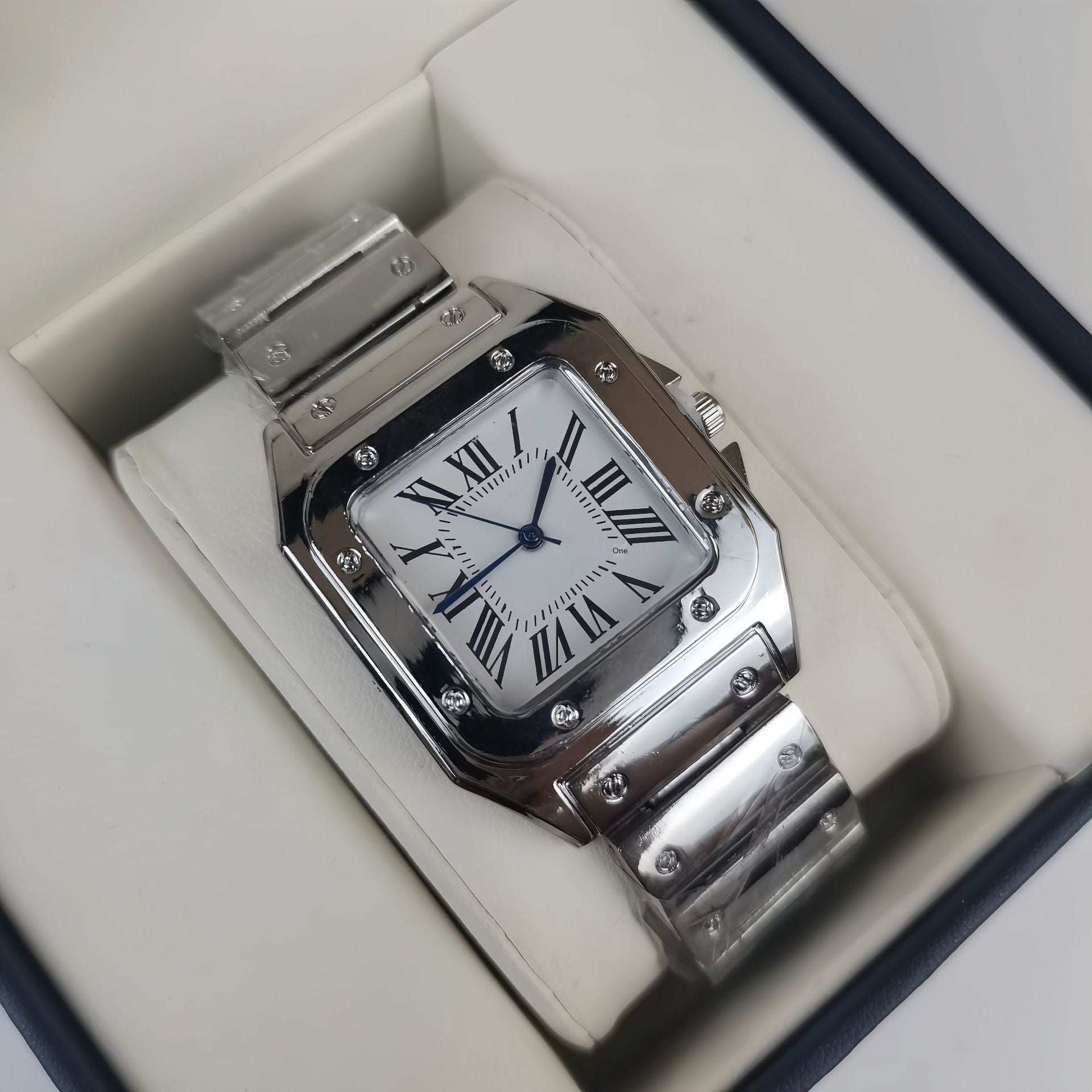 Timeless Silver Luxe Octane White Face – Casual Collection